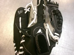 Used Worth STORM LH Throw Fastpitch Gloves Black 11 1/2"