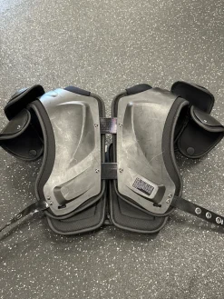 Used Xenith VELOCITY 2 JUNIOR FB Shoulder Pads Black SM