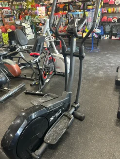 Used Xterra FS2.5 ELLIPTICAL Programmable Elliptical